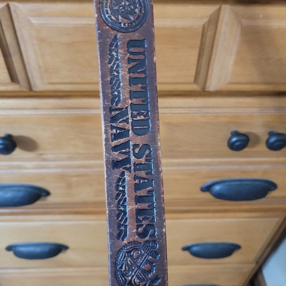 Well Loved Vintage US Navy Stamped and Tooled Leather Belt - Picture 4 of 5